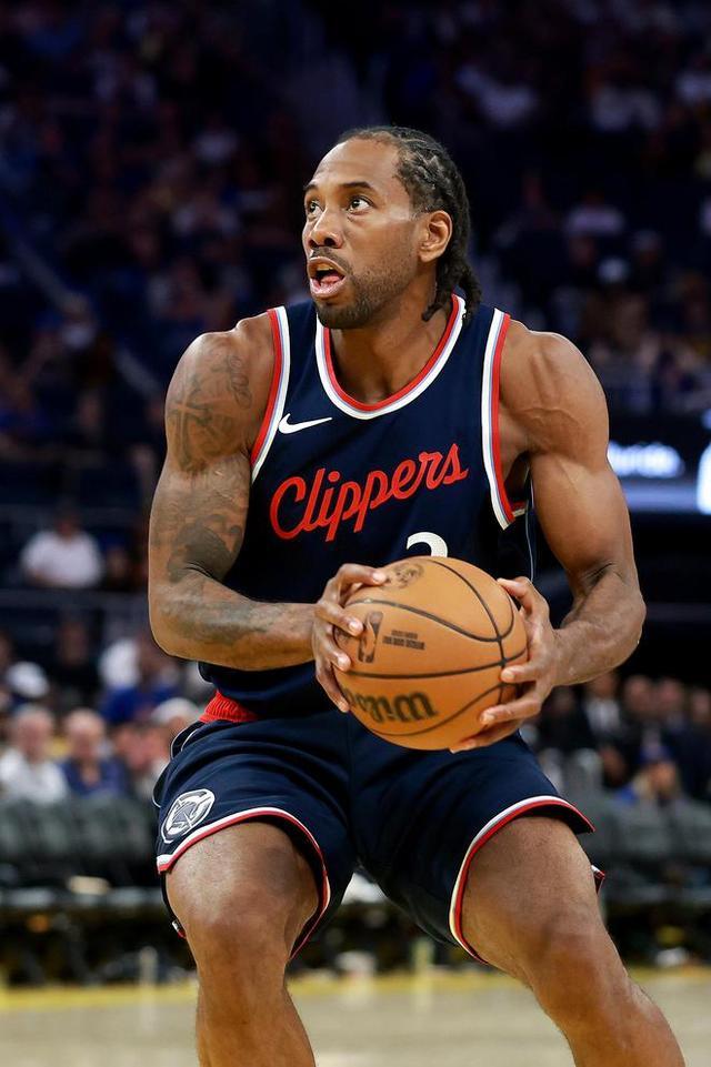 九游娱乐官方网站-四川队轻取上海队，伦纳德状态火热