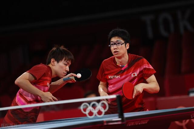 德国队翻盘英格兰队，张本智和统治全场