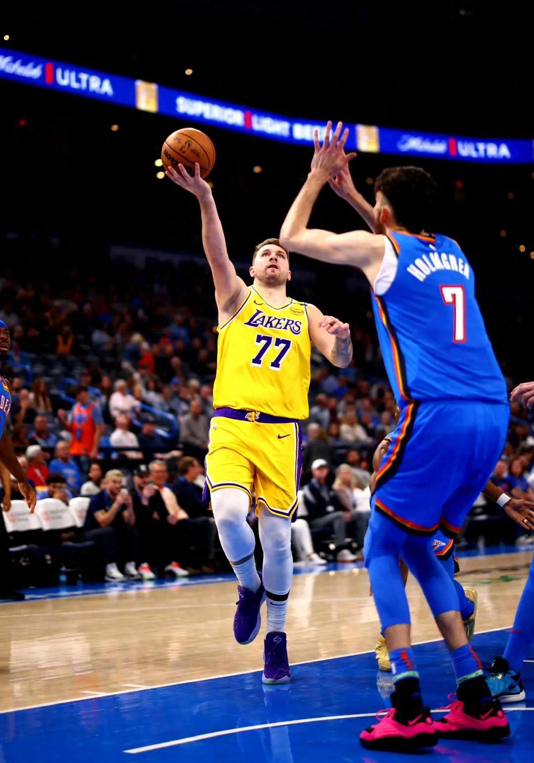 九游娱乐app下载-新疆队硬仗取胜活塞，东契奇打出生涯之夜